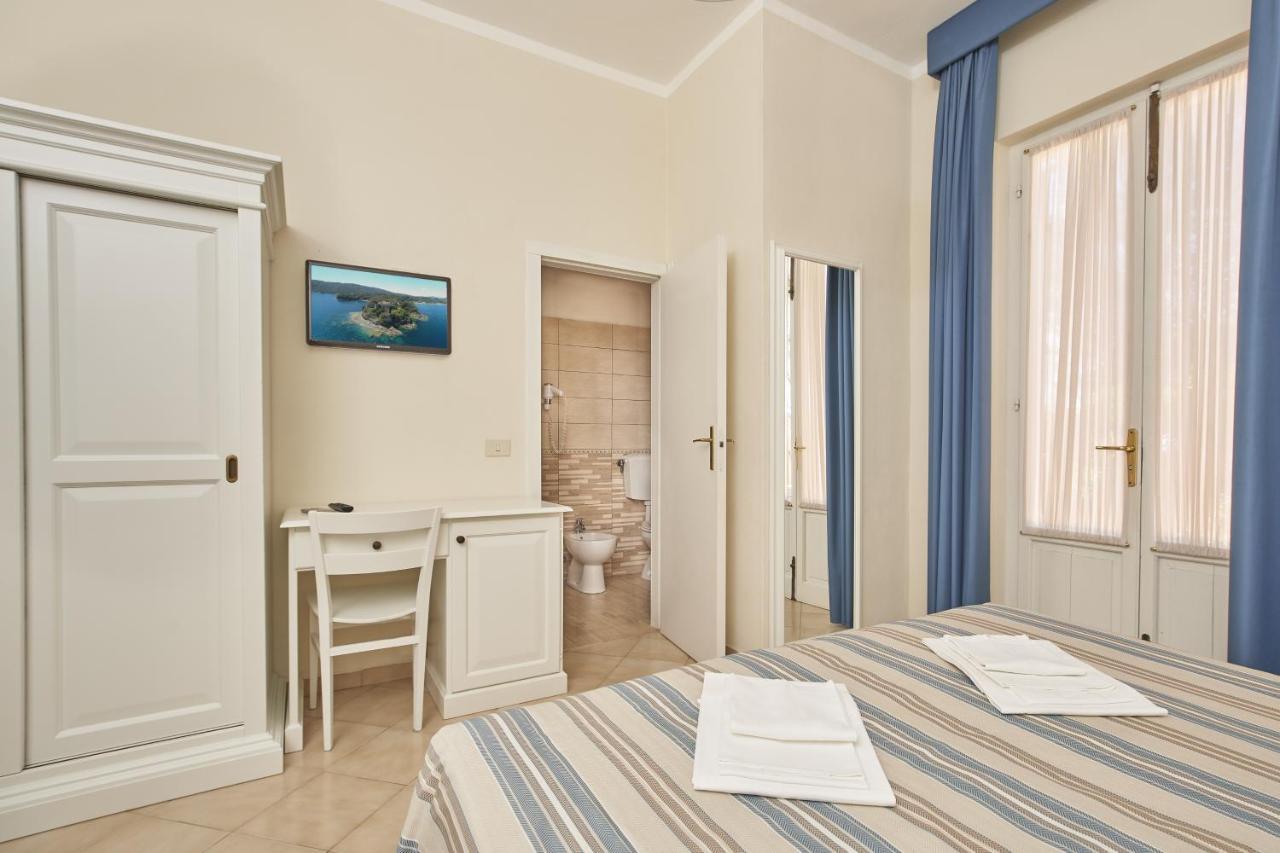 קאפוליברי Hotel Villa Rodriguez מראה חיצוני תמונה