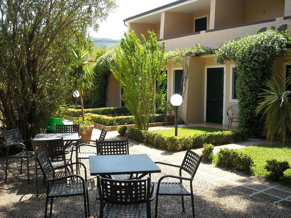 קאפוליברי Hotel Villa Rodriguez מראה חיצוני תמונה